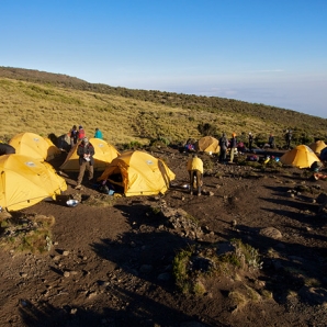 018-kilimanjaro-safari-ja-sansibar/02-Telttaleirimme-Rongai-reitti-Tansania