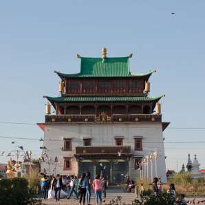 Mongolian-vaellusmatka-MtKhuiten/Temppeli_Ulaanbaatar
