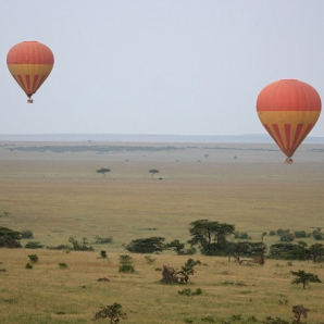 016b-kenian-ja-tansanian-suursafari-seka-sansibar/08-Kuumailmapallot-Masai-Maran-safari-Kenia
