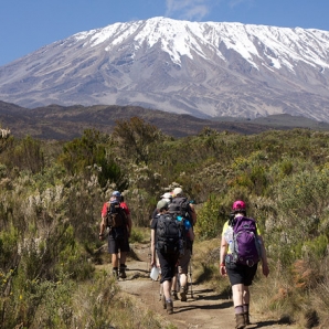 018-kilimanjaro-safari-ja-sansibar/01-Kilimanjaro-nakyy-jo-Rongai-reitti-Tansania