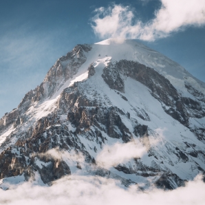 Georgian vaellusmatka: Mt. Kazbek (5 047 m)