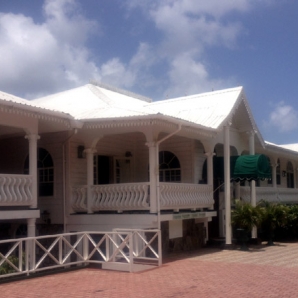 Etelainen_Karibia/10-St-Vincent_Grenadine-House