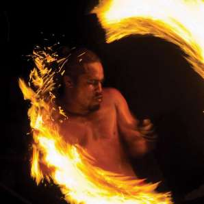Tyynimeri/Polynesia-ja-Melanesia/Fire-Dancer-2-STA_044_DK